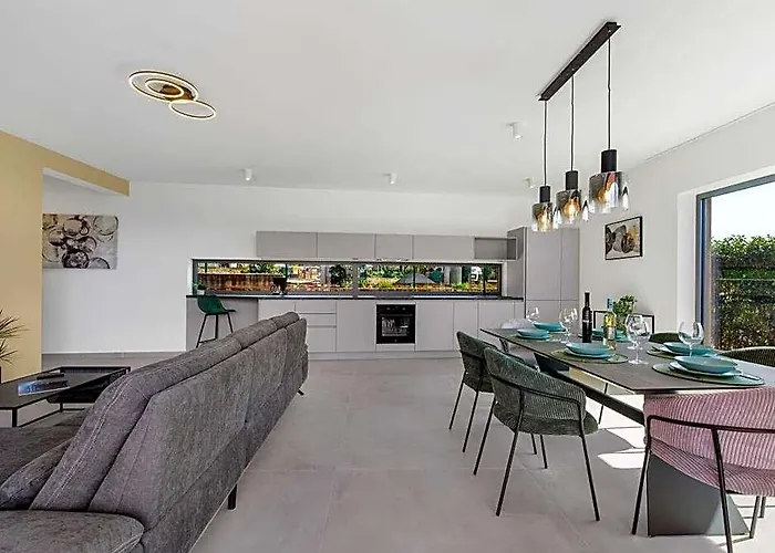 Ana Comfortable Holiday Residence
