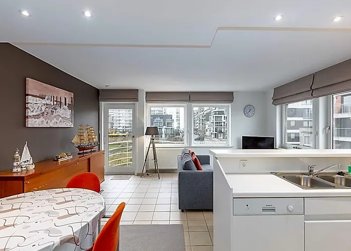 Cozy Apartment Near The Beach