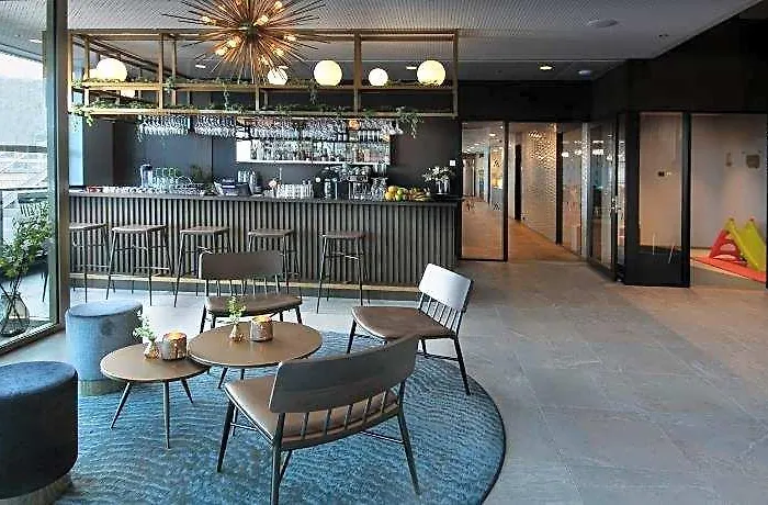 Mandal Hotel - Norway'S Southernmost Hotel