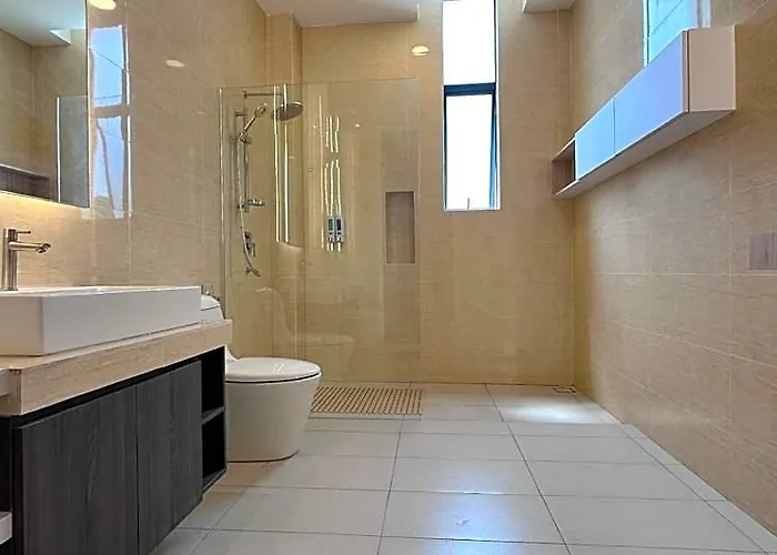 Grand'E La Villa Homestay