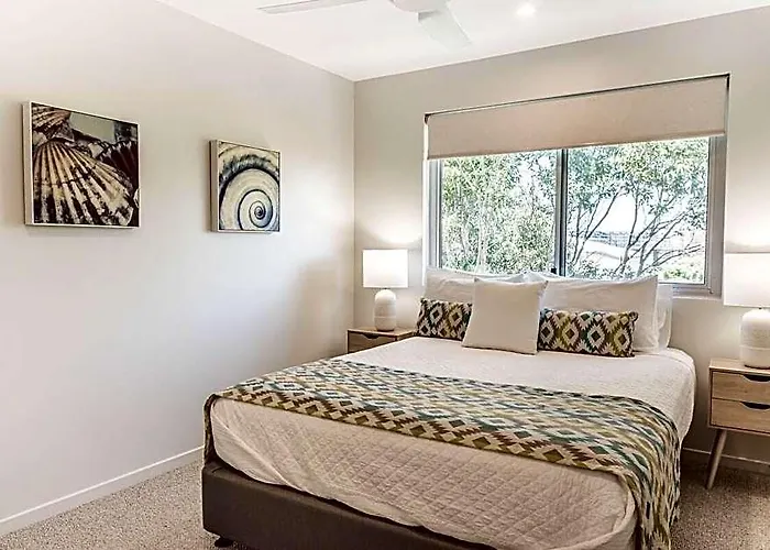 Sea La Vie ~ Penthouse & Best Noosa Blue Views