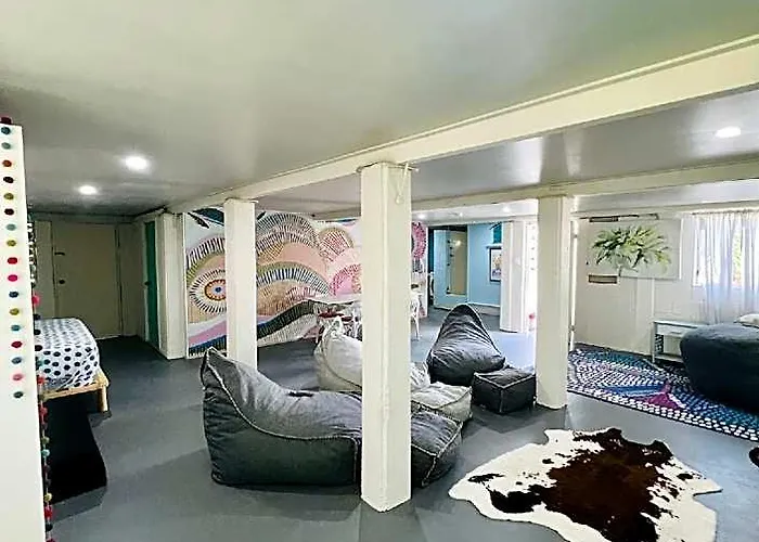 Bowen Beach House