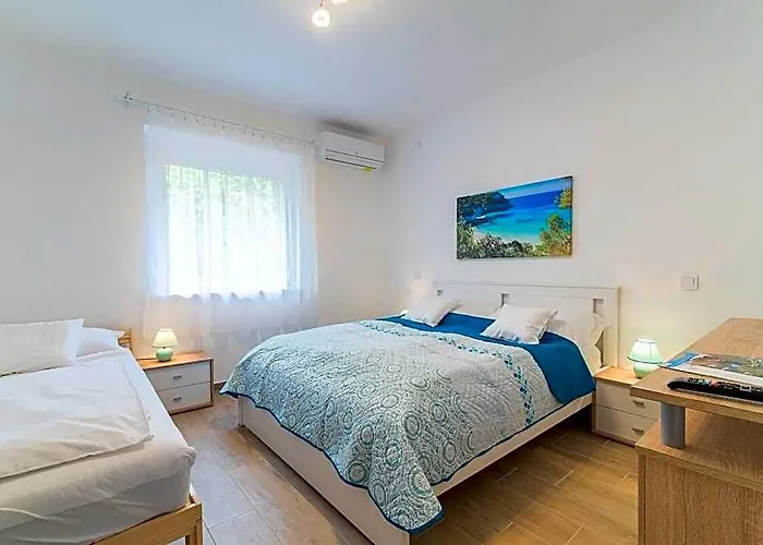 Menorca Family Apartman