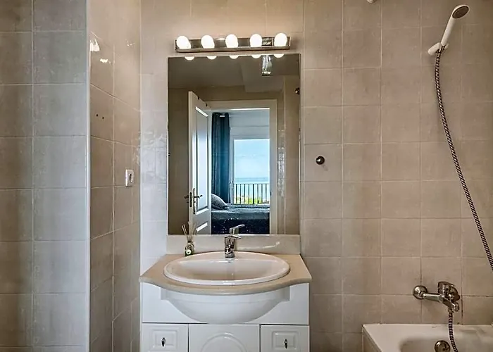 Stunning Seaview Apartment Near Marbella Ref 90