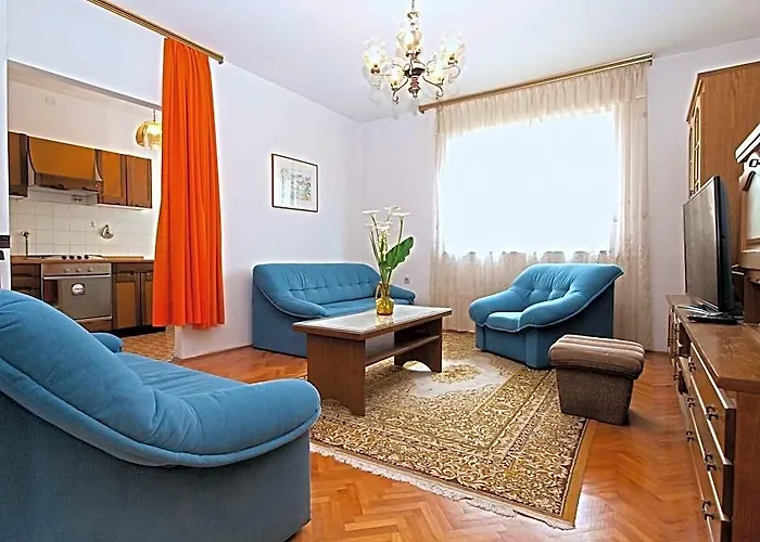 Apartment 1348