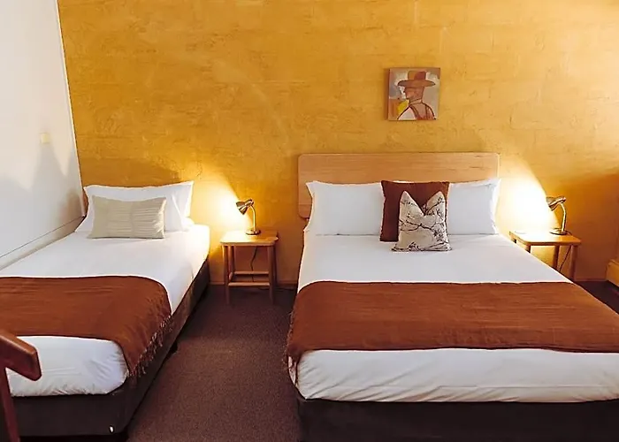 Prairie Hotel & Outback Lodge