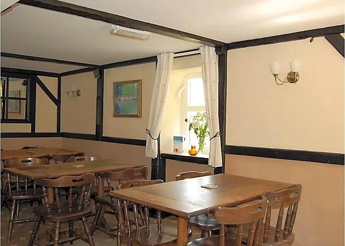 The Tradesmans Arms