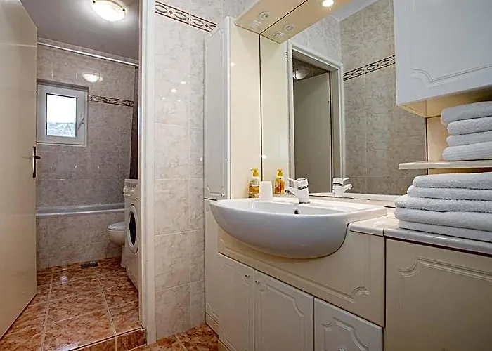 Apartments Dionis
