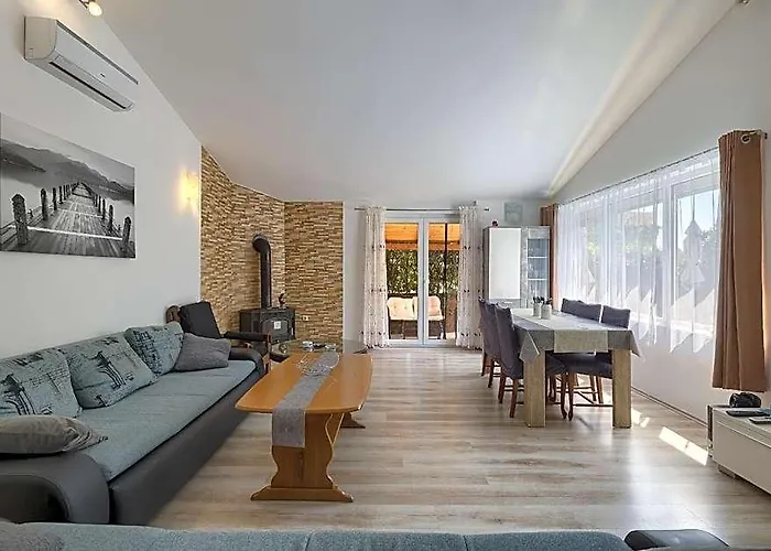 Holiday House Danijela