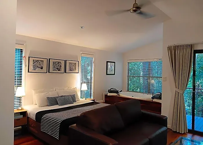 Amore On Buderim Rainforest Cabins