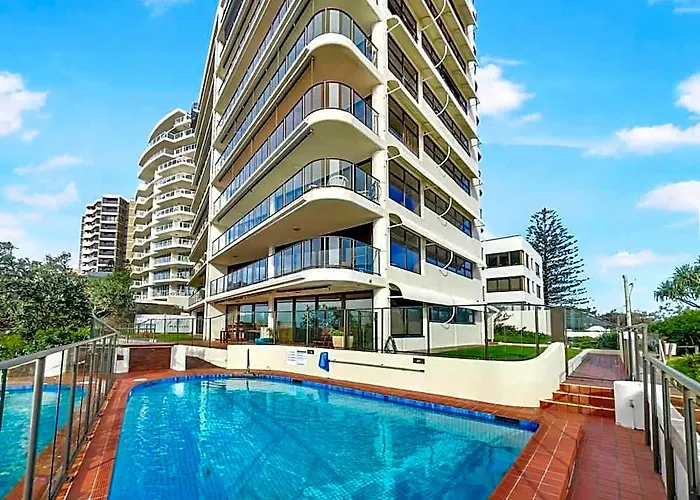 Breathtaking Views - Point Cartwright Bliss
