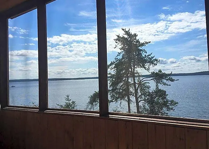Sydney Lake Lodge