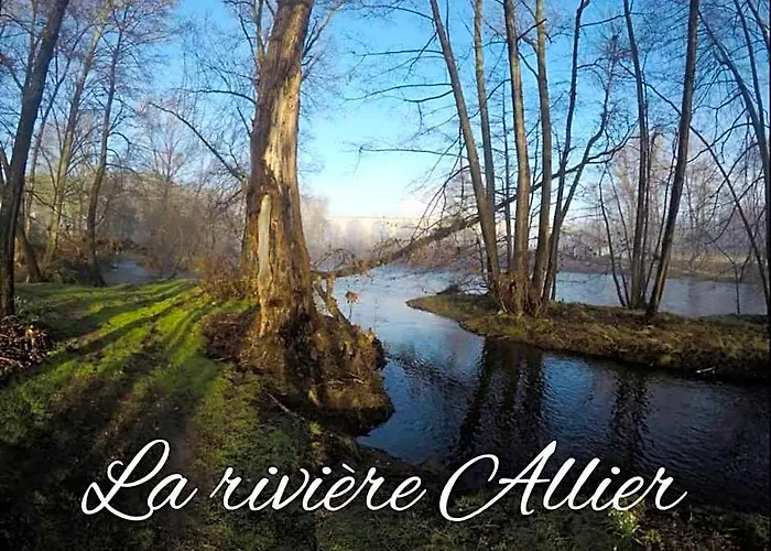 Le 19 - Suite Lafayette 70M2 - Centre Historique - Clim