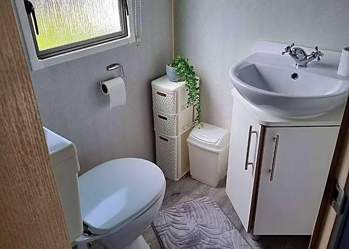 Whitehouse Leisure Park North Wales 6 Birth Caravan