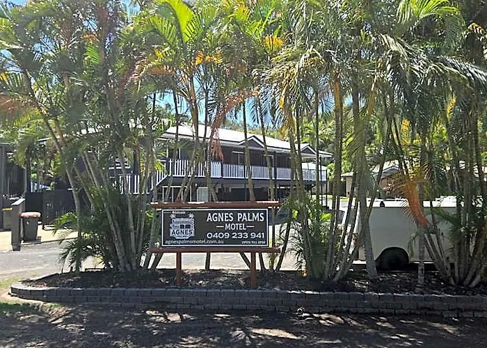 Agnes Palms Motel