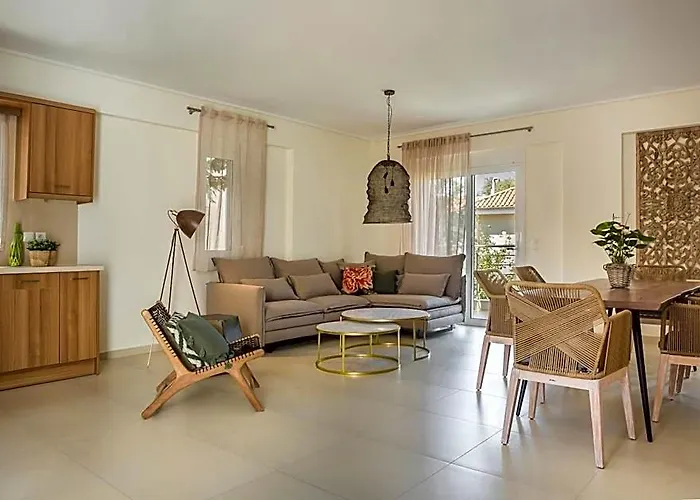 Meliti Waterfront Suites