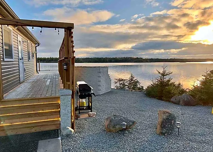 San Adaleida Lake House With Private Hot Tub Outdoor Shower Kayaks