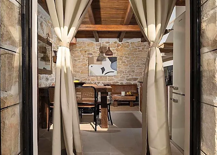 Blacksmith'S House - Secluded Heated Pool Oasis Near Zadar