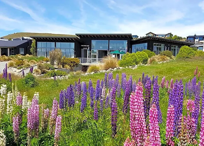 Three Rivers Lodge
