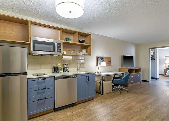 Candlewood Suites Southfield By Ihg
