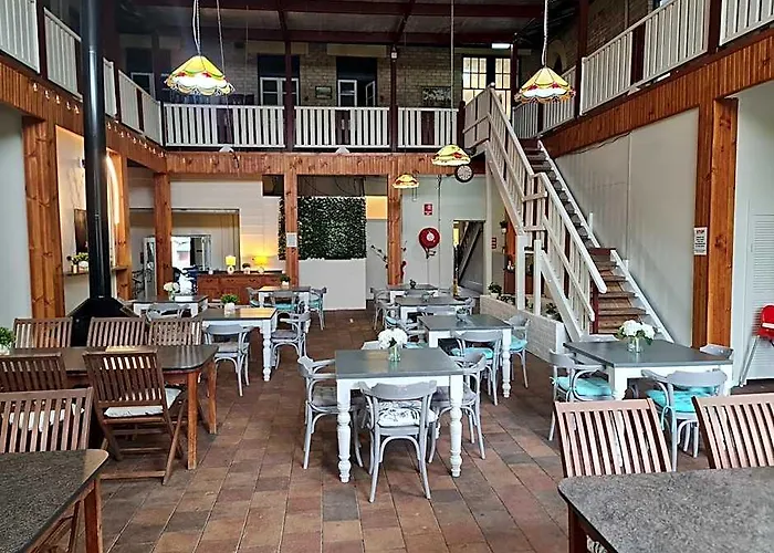 Kearsley Hotel