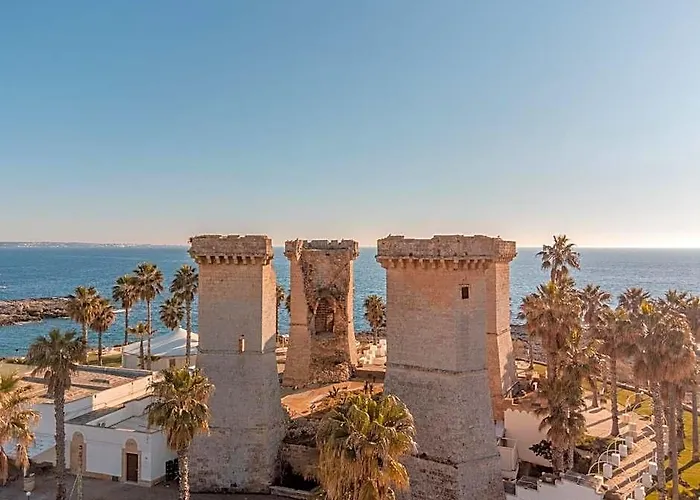 Villa Elena - Two Luxury Suites, Garden & Fast Wi-Fi Near The Sea
