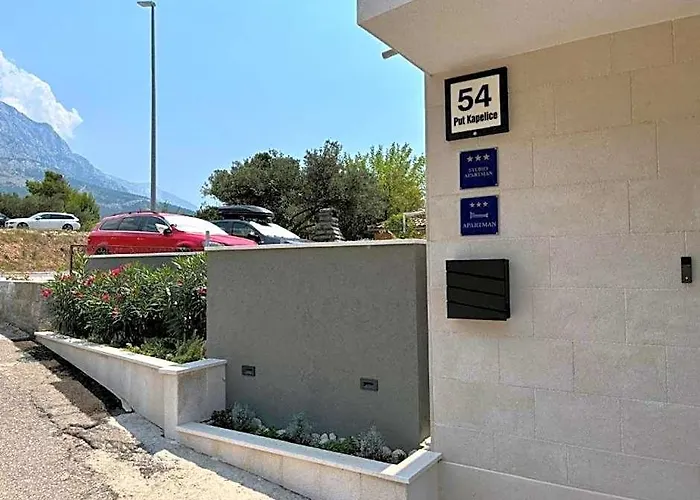Apartments Adria