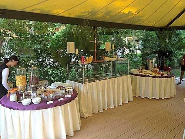 Hotel Sara