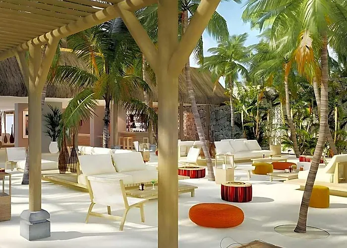 Friday Attitude Hotel