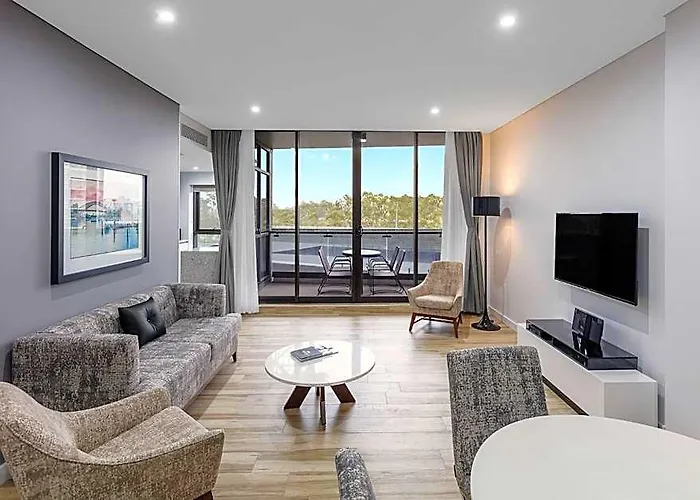 Meriton Suites Church Street, Parramatta