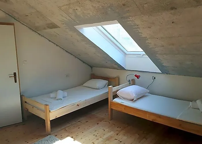 Hostel Omis