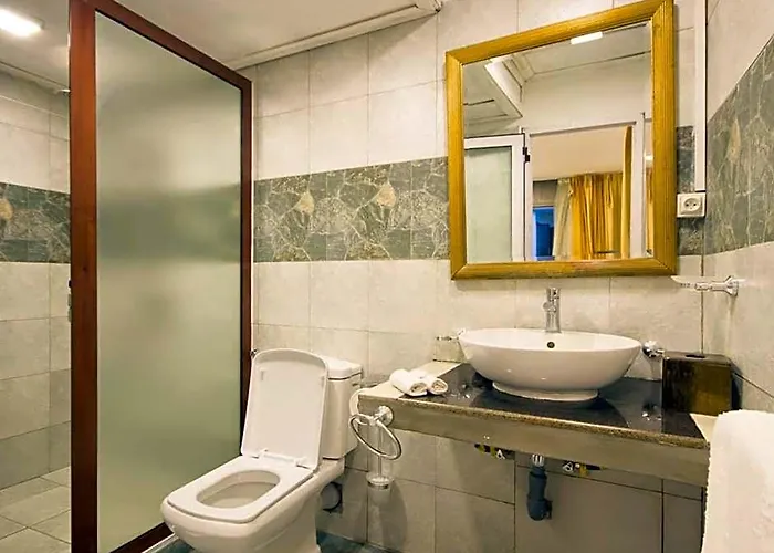 Villa Alizee Boutique Hotel - Ideal Couples & Pros - Rooftop