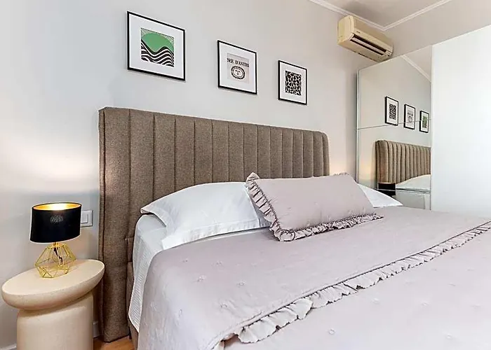 Rossa Apartment
