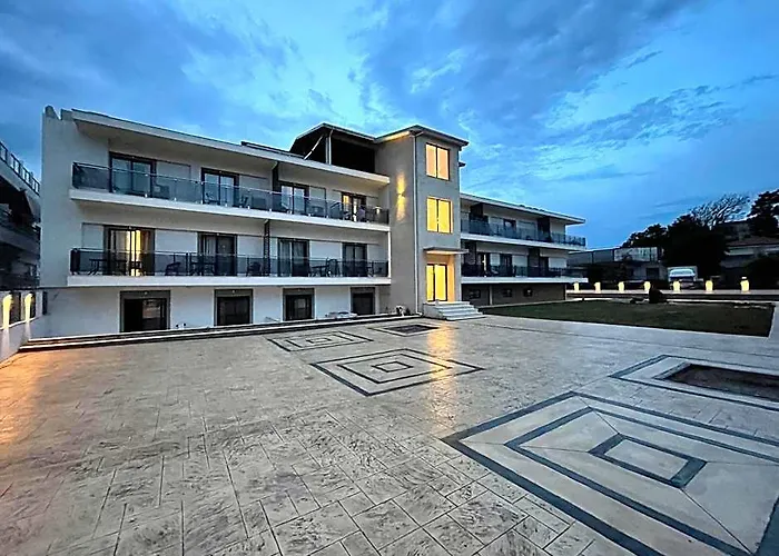 Grand Agia Triada