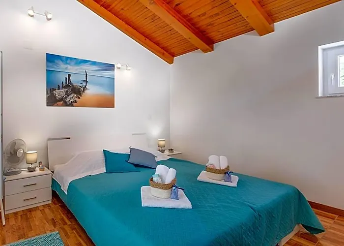 The Rooftop Apartment Punat