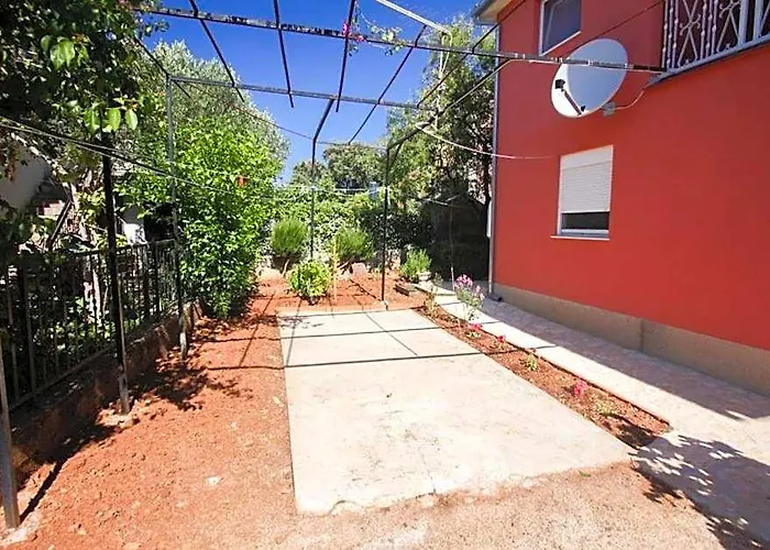 Apartments Andro