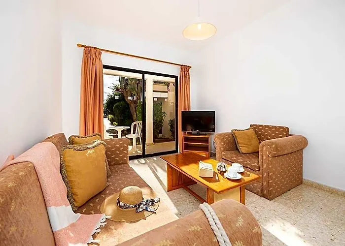 Tavros Hotel Apartments
