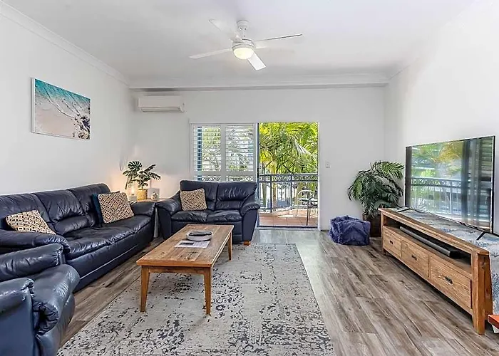 Bella Mare Coolangatta Beachside Apartments