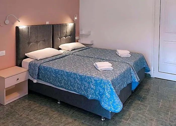 Dolphin Sea View Rooms