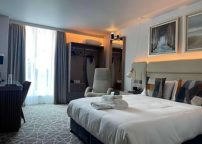 The Landing Hotel