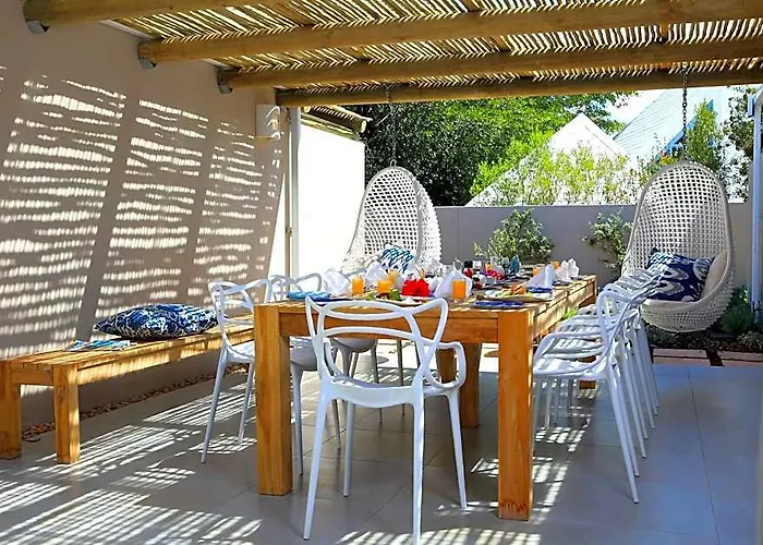 Scallop Guest Lodge