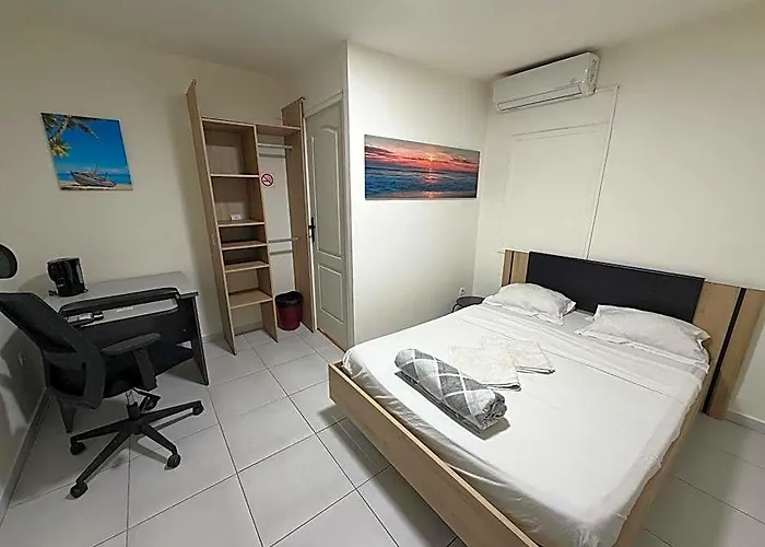 Azur Hotel