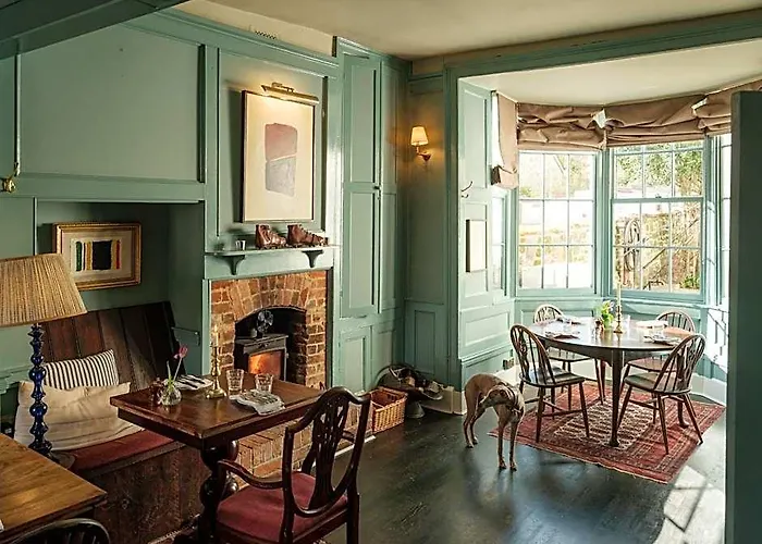 The Grosvenor Arms