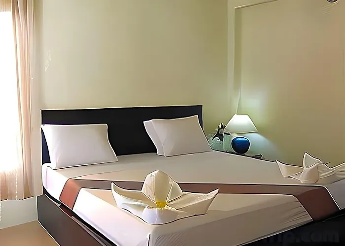 Aquavana Haad Rin Resort