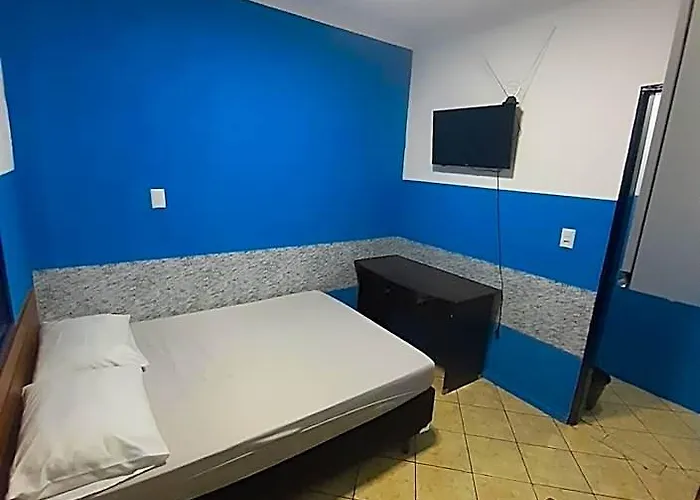 Portaria E Circulacao De Hospedes So Ate 23 Horas - Reabre As 5 Horas - Pousada Bem-Te-Vi Tompell
