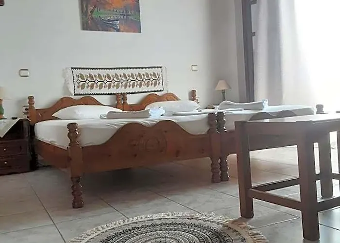 Magda Studios - Double Bed Room N4