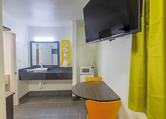 Motel 6-Childress, Tx