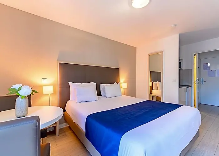 Sejours & Affaires Pantin Charles De Gaulle