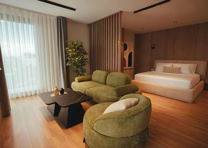 Noir Hotel