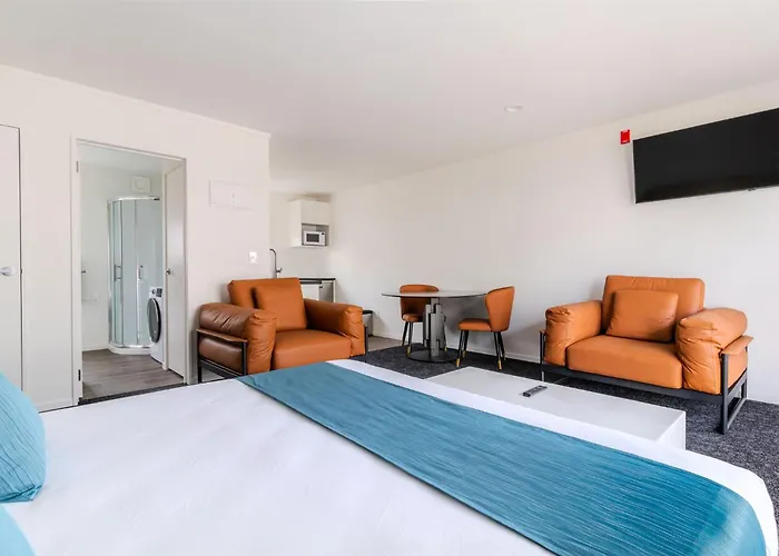 Te Awa Suites